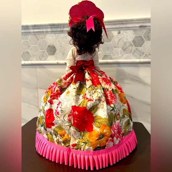 Tea Pot Cover  Doll - Picture 11 of 16